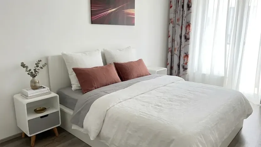 Pronájem bytu 2+kk, Praha - Karlín, Nekvasilova, 67 m2