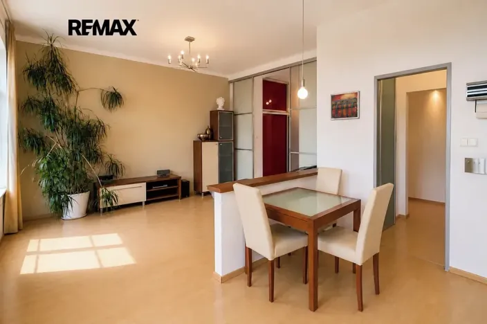 Pronájem bytu 2+kk, Praha - Podolí, Na Klaudiánce, 78 m2