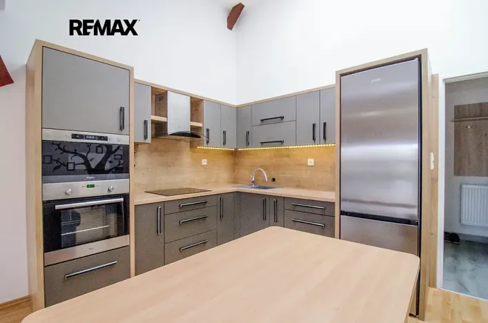 Pronájem bytu 2+kk, Jevíčko, Palackého nám., 76 m2