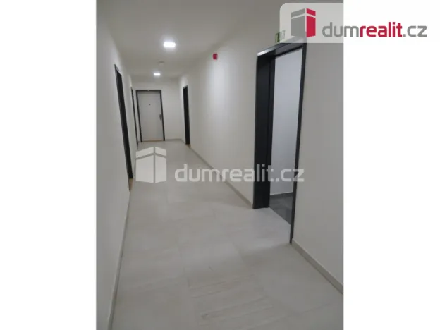 Pronájem bytu 1+kk, Praha - Vysočany, Moravcových, 46 m2