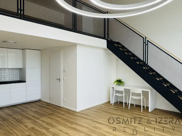 Pronájem bytu 2+kk, Praha - Holešovice, Tusarova, 43 m2