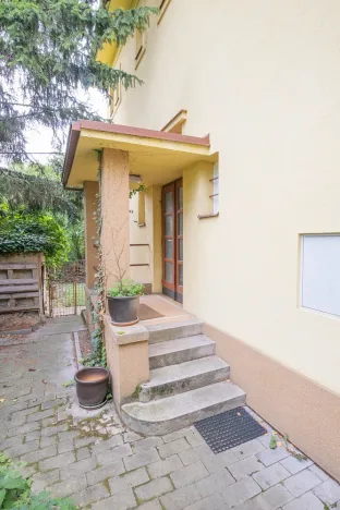 Pronájem bytu 2+1, Praha - Dejvice, Na Šťáhlavce, 76 m2