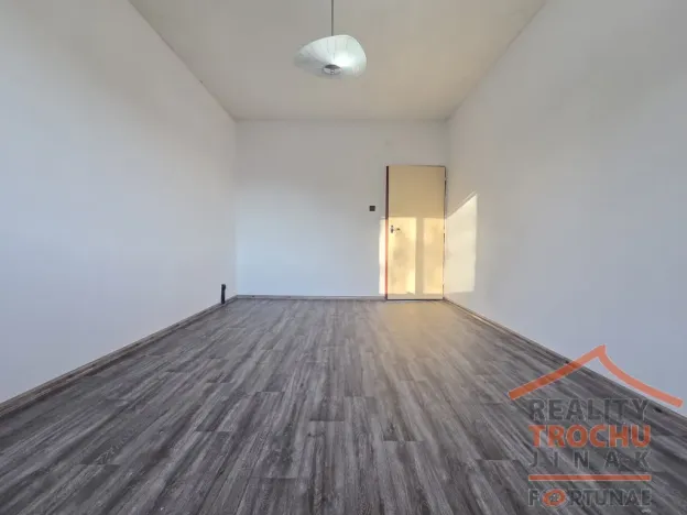 Prodej bytu 3+1, Chrudim, Jabloňová, 67 m2