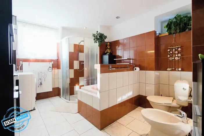 Prodej vícegeneračního domu, Staré Město, 144 m2