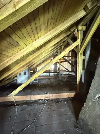 Dražba půdního prostoru, Jihlava, Kosmákova, 199 m2
