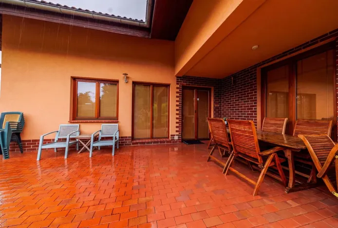 Prodej rodinného domu, Okrouhlá, 310 m2