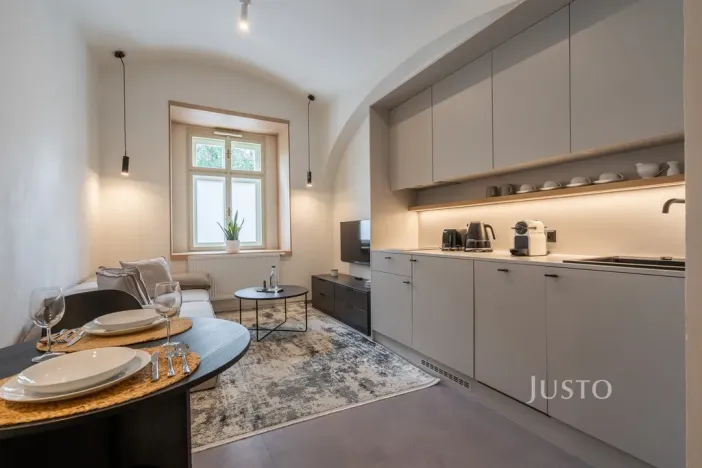 Prodej apartmánu, Praha - Karlín, Prvního pluku, 51 m2
