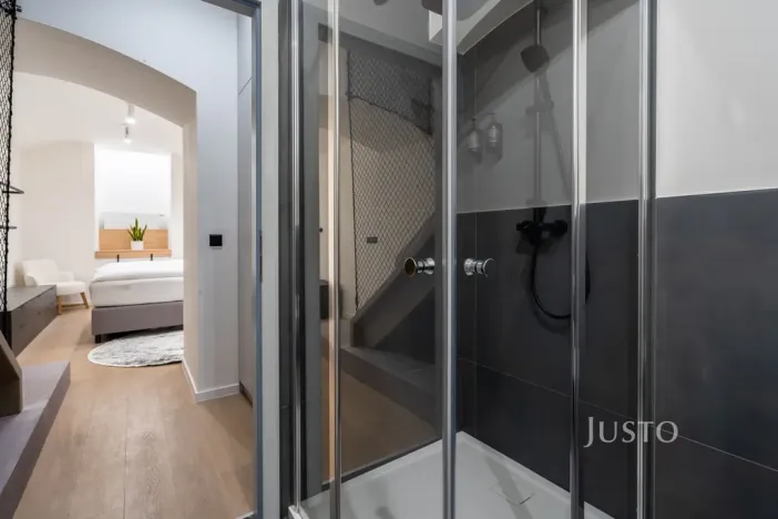 Prodej apartmánu, Praha - Karlín, Prvního pluku, 51 m2