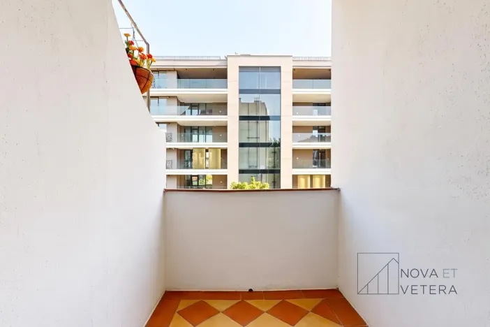 Prodej bytu 2+kk, Praha - Holešovice, Komunardů, 52 m2