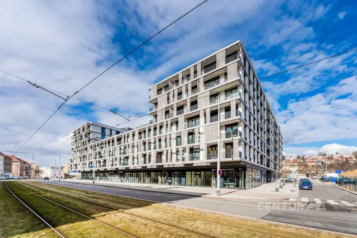Pronájem bytu 1+kk, Praha, 38 m2