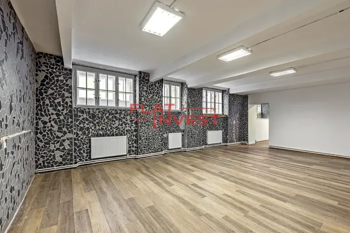 Pronájem obchodního prostoru, Praha - Vršovice, Vršovická, 233 m2