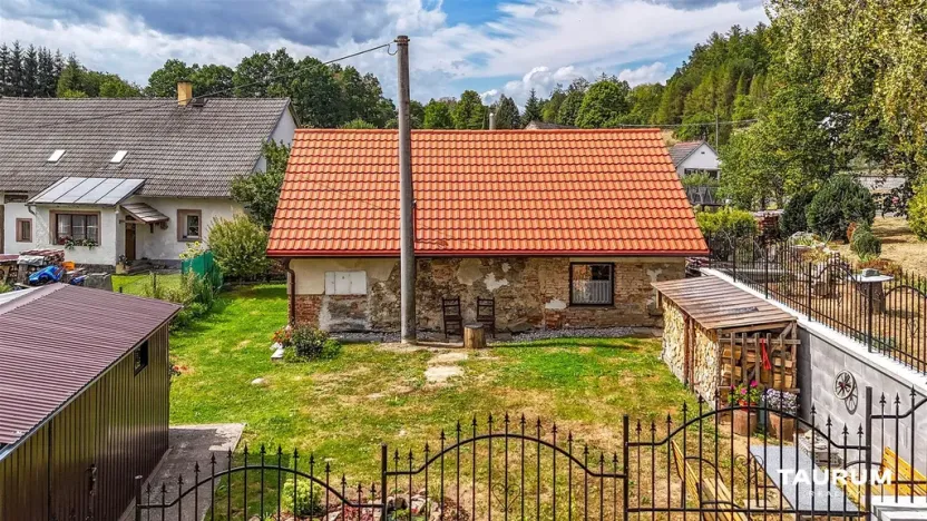 Prodej chaty, Kolinec - Vlčkovice, 42 m2