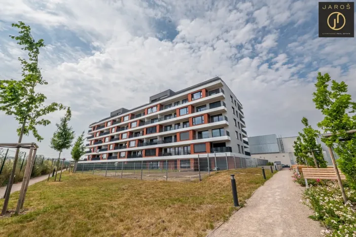 Pronájem bytu 3+kk, Praha - Letňany, Vyletalova, 90 m2