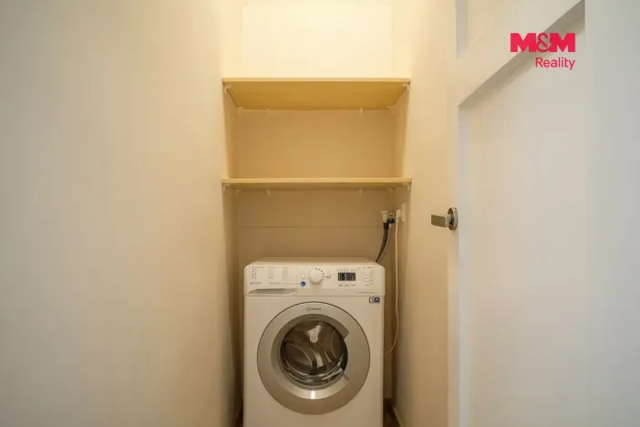 Pronájem bytu 1+1, Karlovy Vary, Jateční, 40 m2