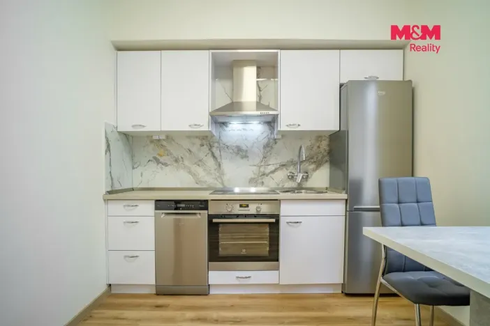 Pronájem bytu 1+1, Karlovy Vary, Jateční, 40 m2