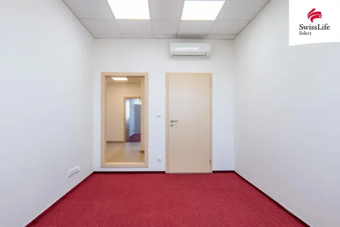 Pronájem kanceláře, Praha - Kyje, Lednická, 403 m2