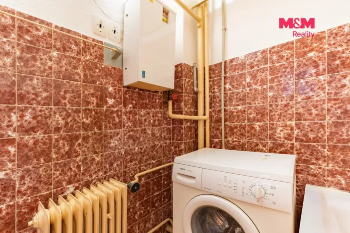 Prodej bytu 4+1, Karlovy Vary - Bohatice, Jáchymovská, 102 m2