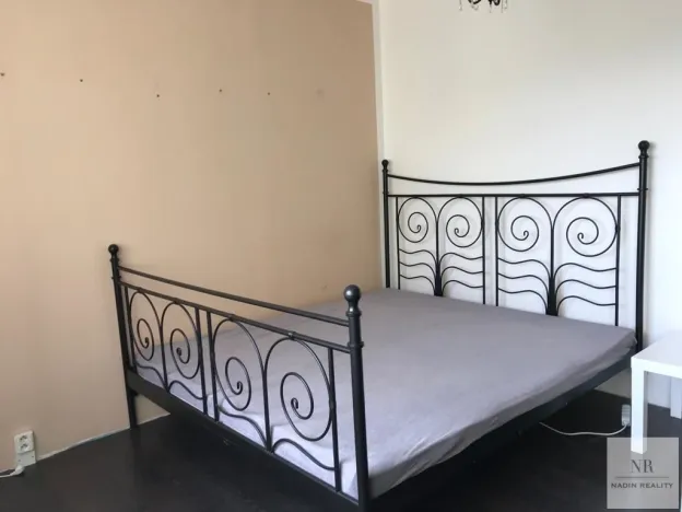 Pronájem bytu 3+1, Karlovy Vary, Konečná, 75 m2