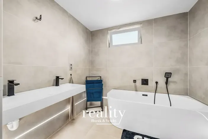 Prodej rodinného domu, Božice, 130 m2