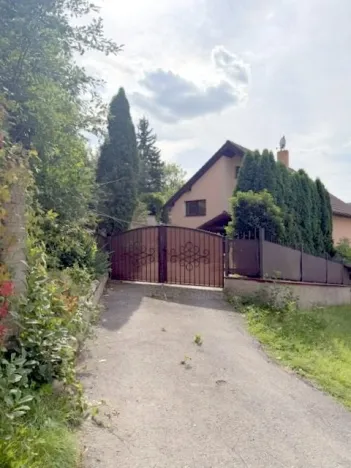 Prodej rodinného domu, Srbsko, Hrašov, 300 m2