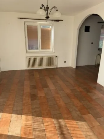 Prodej rodinného domu, Srbsko, Hrašov, 300 m2