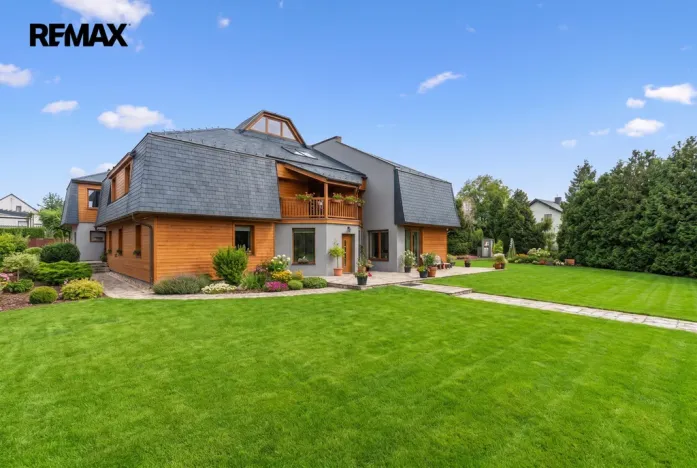 Prodej vícegeneračního domu, Jesenice, Chrpová, 897 m2