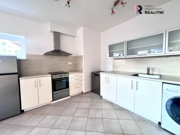 Pronájem bytu 3+kk, Brno - Žebětín, Hvozdecká, 93 m2