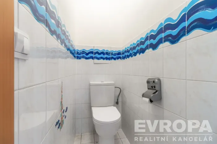 Prodej bytu 2+1, Praha - Újezd, Pastevců, 70 m2