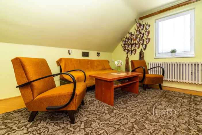 Prodej rodinného domu, Zvole, 520 m2