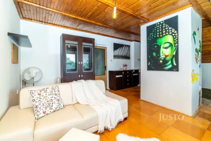 Prodej rodinného domu, Zvole, 520 m2