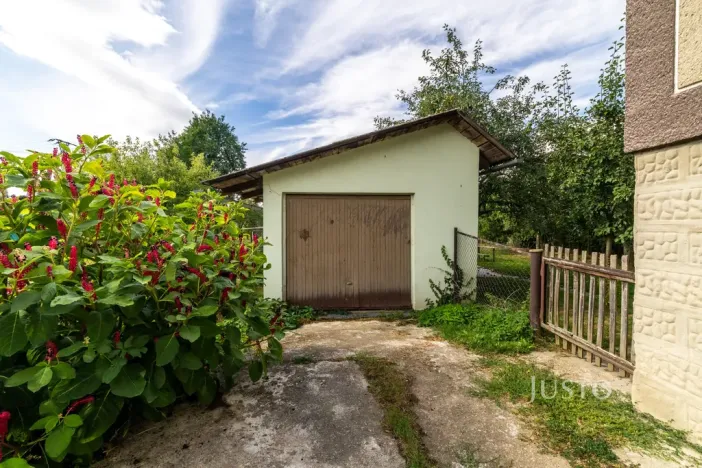 Prodej rodinného domu, Zvole, 520 m2