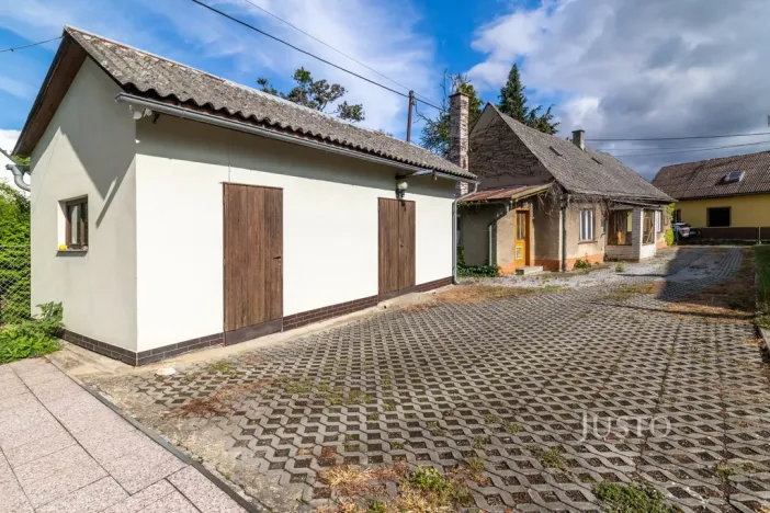 Prodej rodinného domu, Zvole, 520 m2