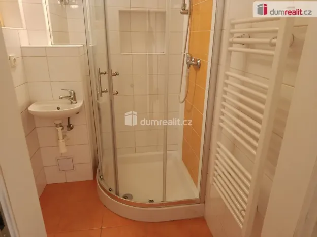 Pronájem bytu 1+kk, Praha - Strašnice, Za poštou, 35 m2
