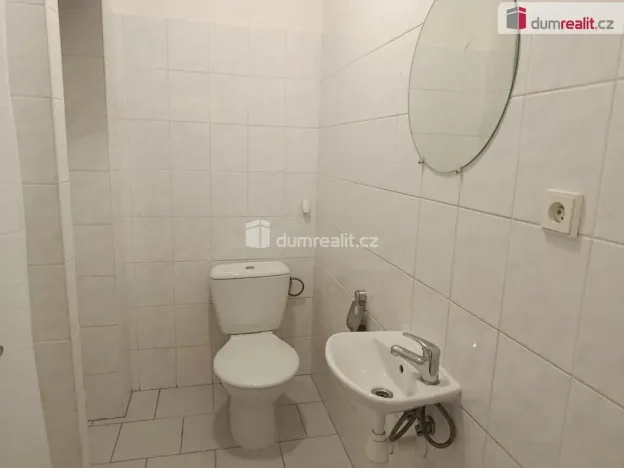 Pronájem bytu 1+kk, Praha, Za poštou, 23 m2