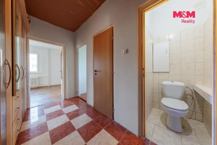 Prodej bytu 3+1, Chodov, Obránců míru, 55 m2