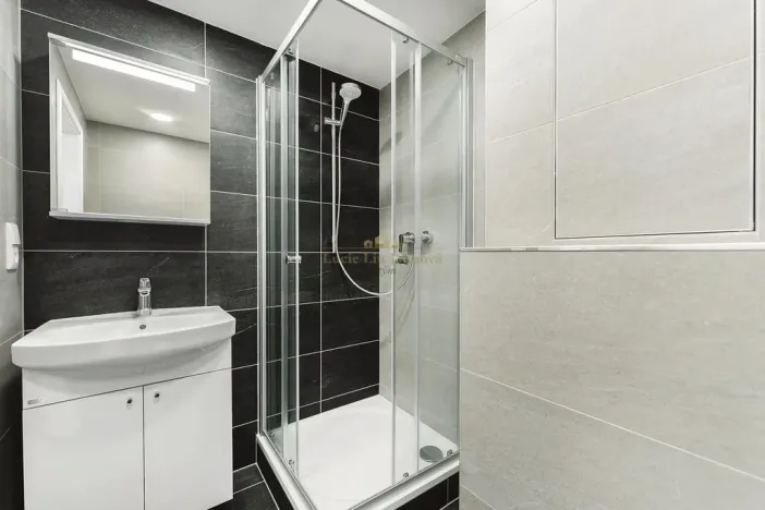 Prodej bytu 2+kk, Praha - Černý Most, Smikova, 44 m2