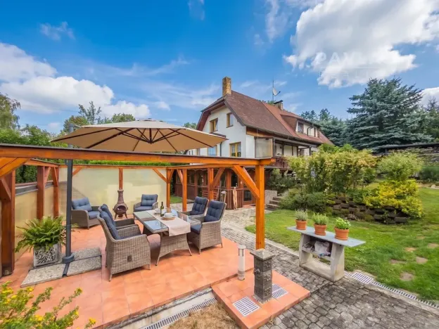 Prodej rodinného domu, Černovice, Husovy sady, 240 m2