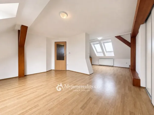 Pronájem bytu 2+kk, Znojmo, Rooseveltova, 86 m2