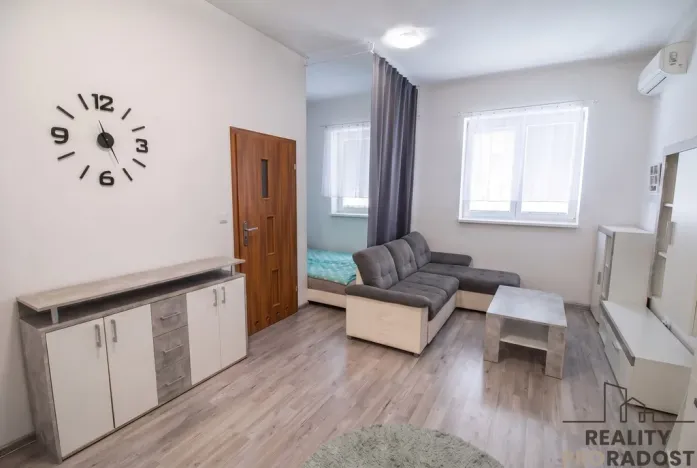 Pronájem bytu 2+kk, Hodonín, Polní, 51 m2
