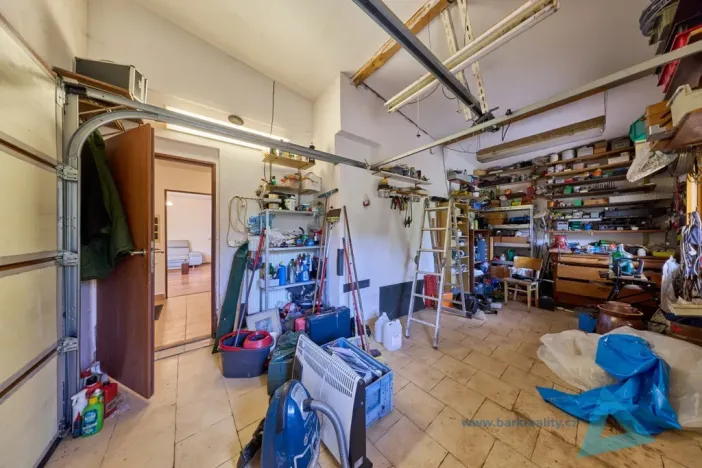 Prodej rodinného domu, Pecka - Bělá u Pecky, 250 m2