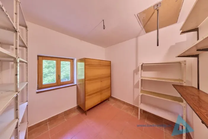 Prodej rodinného domu, Pecka - Bělá u Pecky, 250 m2