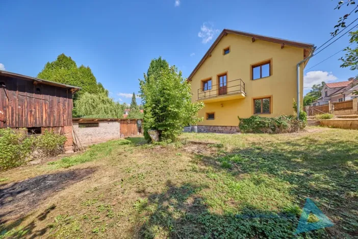 Prodej rodinného domu, Pecka - Bělá u Pecky, 250 m2