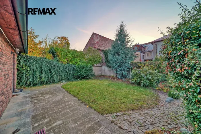 Pronájem bytu 2+kk, Poděbrady, Riegrovo náměstí, 99 m2