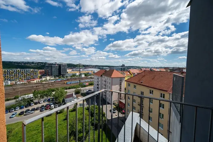 Prodej bytu 2+kk, Praha - Vysočany, Skloněná, 74 m2