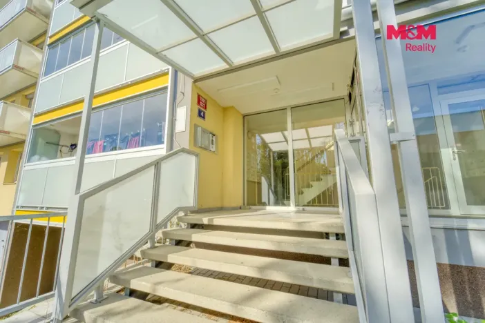 Prodej bytu 2+kk, Praha, Kozmíkova, 47 m2