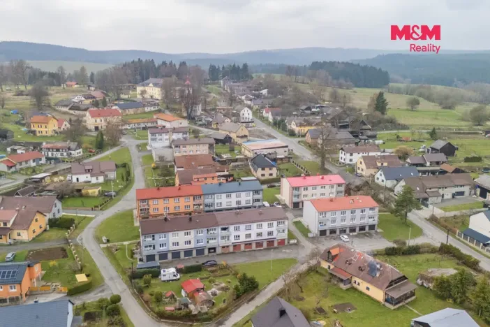 Prodej bytu 4+1, Lesná, 64 m2