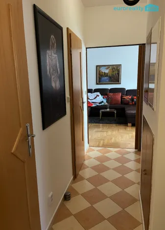 Prodej bytu 3+kk, Mariánské Lázně, V Sadech, 67 m2