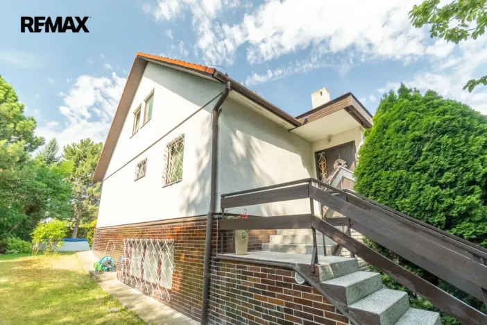 Prodej rodinného domu, Jesenice - Horní Jirčany, Budějovická, 170 m2