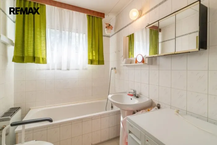 Prodej rodinného domu, Jesenice - Horní Jirčany, Budějovická, 170 m2