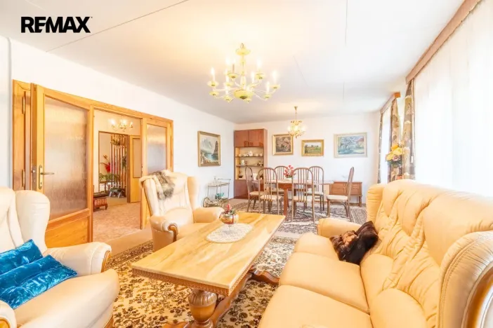 Prodej rodinného domu, Jesenice - Horní Jirčany, Budějovická, 170 m2